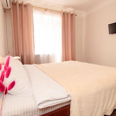 Apartment On Sobornyi Avenue 61 Олександрія Екстер'єр фото